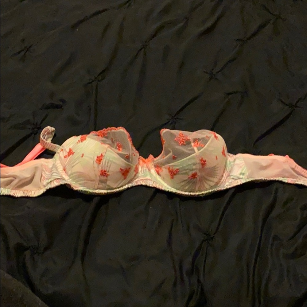 Victoria’s Secret Lace Balconette